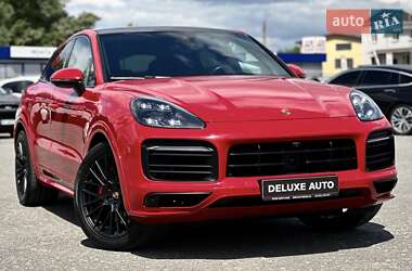 Внедорожник / Кроссовер Porsche Cayenne 2021 в 