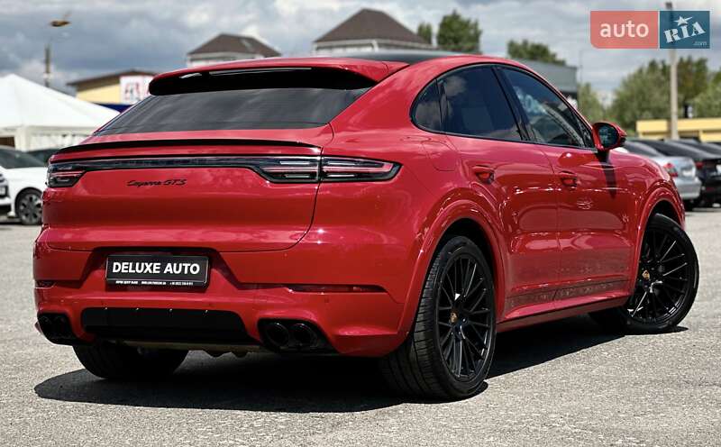 Позашляховик / Кросовер Porsche Cayenne 2021 в Києві