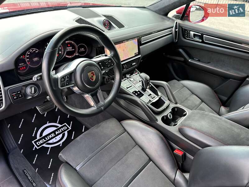 Позашляховик / Кросовер Porsche Cayenne 2021 в Києві