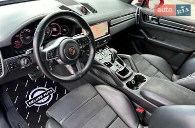 Внедорожник / Кроссовер Porsche Cayenne 2021 в 