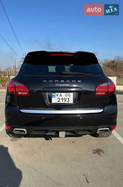 Позашляховик / Кросовер Porsche Cayenne 2012 в 