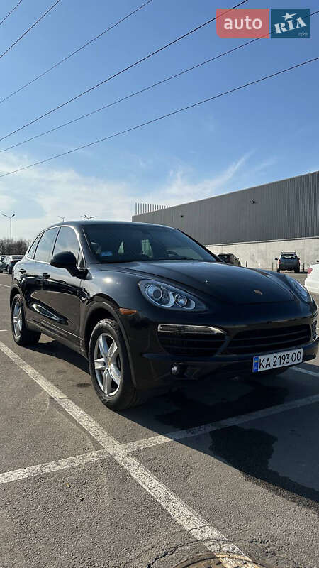 Внедорожник / Кроссовер Porsche Cayenne 2012 в Ирпене