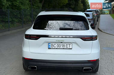 Внедорожник / Кроссовер Porsche Cayenne 2021 в 