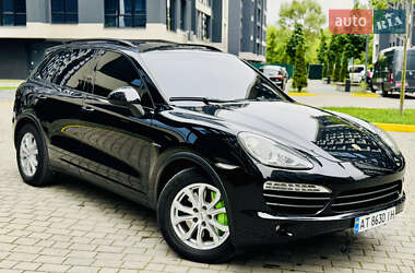 Внедорожник / Кроссовер Porsche Cayenne 2011 в 