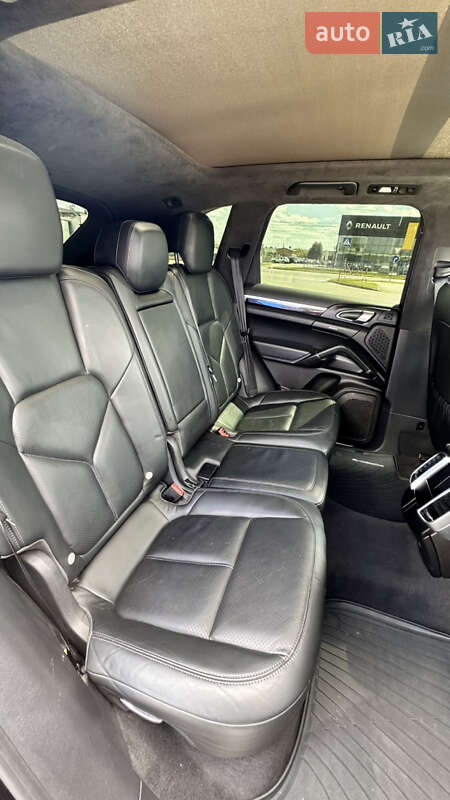Внедорожник / Кроссовер Porsche Cayenne 2013 в Белой Церкви