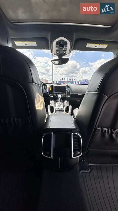 Внедорожник / Кроссовер Porsche Cayenne 2013 в Белой Церкви