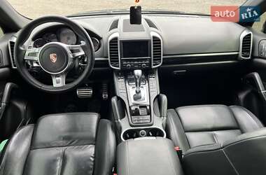 Позашляховик / Кросовер Porsche Cayenne 2010 в 