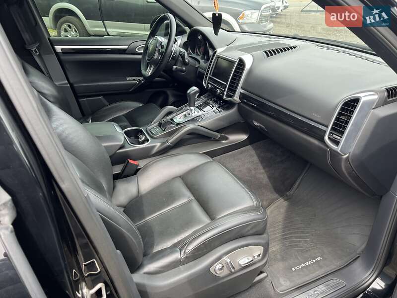 Внедорожник / Кроссовер Porsche Cayenne 2010 в Киеве фото 16 Внедорожник / Кроссовер Porsche Cayenne 2010 в Киеве