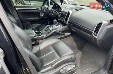 Позашляховик / Кросовер Porsche Cayenne 2010 в 