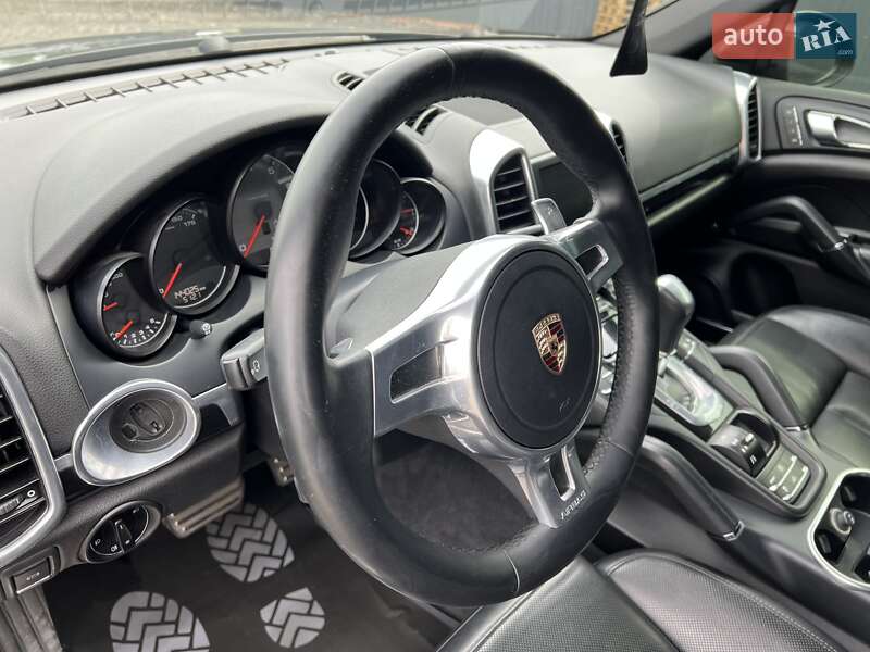 Внедорожник / Кроссовер Porsche Cayenne 2010 в Киеве фото 23 Внедорожник / Кроссовер Porsche Cayenne 2010 в Киеве