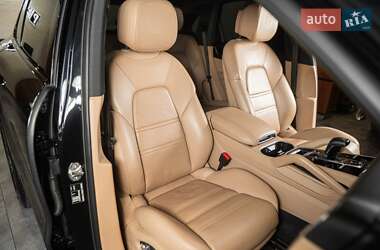 Позашляховик / Кросовер Porsche Cayenne 2020 в 