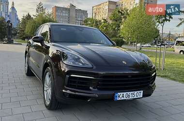 Внедорожник / Кроссовер Porsche Cayenne 2020 в 