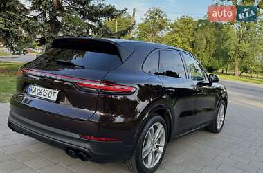 Внедорожник / Кроссовер Porsche Cayenne 2020 в 