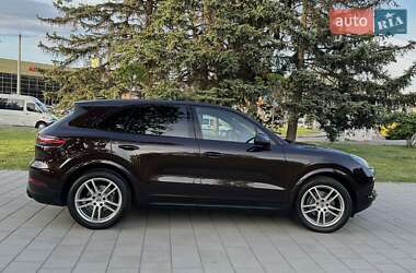 Внедорожник / Кроссовер Porsche Cayenne 2020 в 