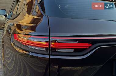 Внедорожник / Кроссовер Porsche Cayenne 2020 в 