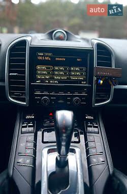 Внедорожник / Кроссовер Porsche Cayenne 2013 в 