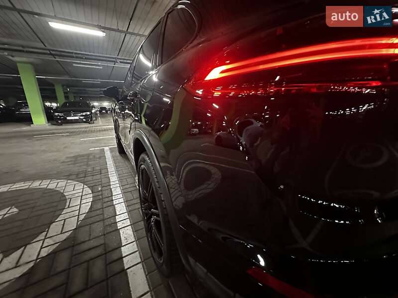 Позашляховик / Кросовер Porsche Cayenne 2015 в Києві