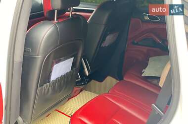 Внедорожник / Кроссовер Porsche Cayenne 2013 в 
