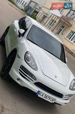 Позашляховик / Кросовер Porsche Cayenne 2013 в Києві