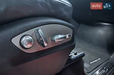 Позашляховик / Кросовер Porsche Cayenne 2015 в 