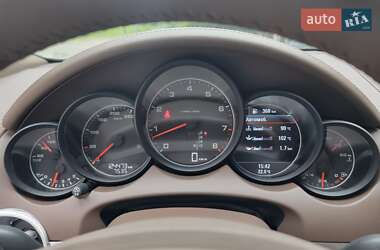 Внедорожник / Кроссовер Porsche Cayenne 2013 в 