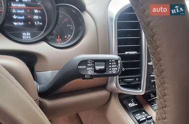 Внедорожник / Кроссовер Porsche Cayenne 2013 в 