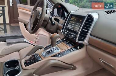 Внедорожник / Кроссовер Porsche Cayenne 2013 в 
