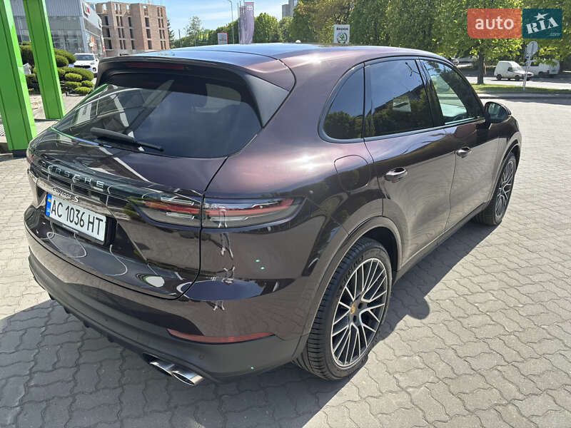 Позашляховик / Кросовер Porsche Cayenne 2020 в Луцьку