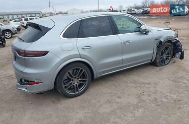 Внедорожник / Кроссовер Porsche Cayenne 2021 в 
