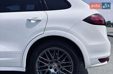 Внедорожник / Кроссовер Porsche Cayenne 2013 в 