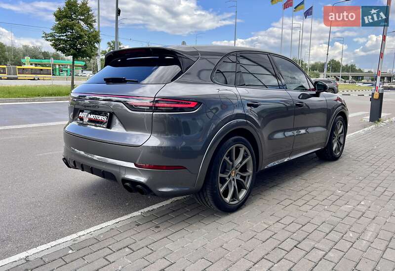 Внедорожник / Кроссовер Porsche Cayenne 2022 в Киеве