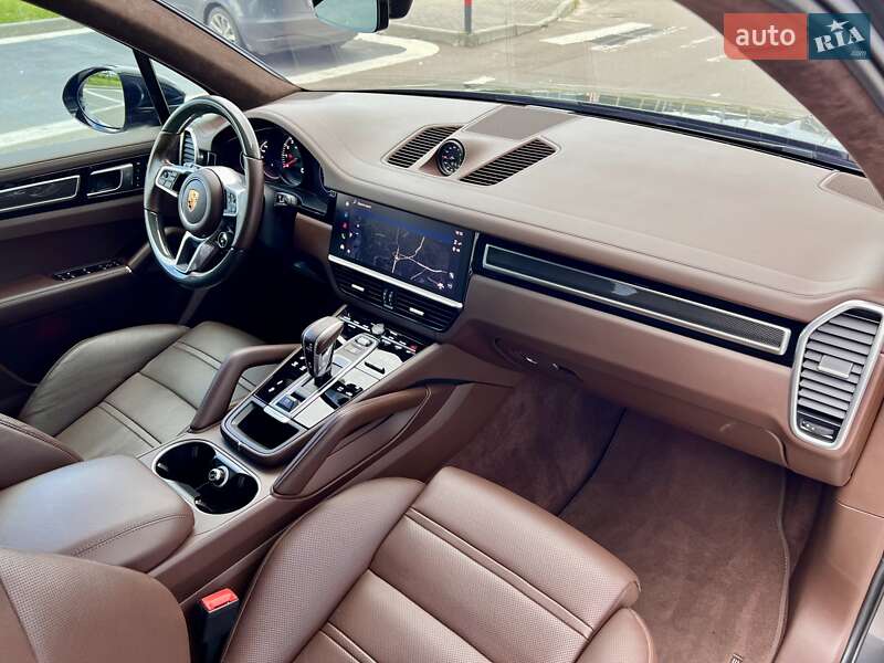 Внедорожник / Кроссовер Porsche Cayenne 2022 в Киеве