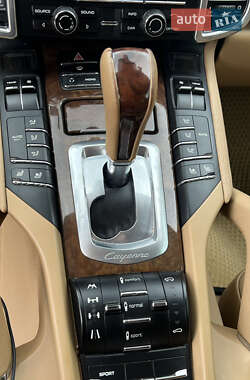 Позашляховик / Кросовер Porsche Cayenne 2011 в 