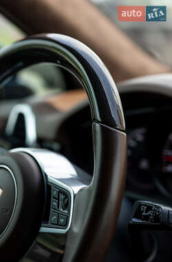 Внедорожник / Кроссовер Porsche Cayenne 2019 в 