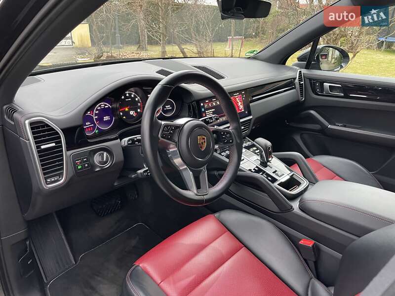 Внедорожник / Кроссовер Porsche Cayenne 2022 в Харькове