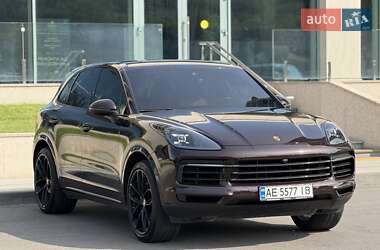 Внедорожник / Кроссовер Porsche Cayenne 2021 в 