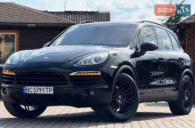 Внедорожник / Кроссовер Porsche Cayenne 2012 в 