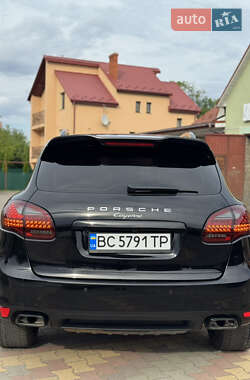 Внедорожник / Кроссовер Porsche Cayenne 2012 в 