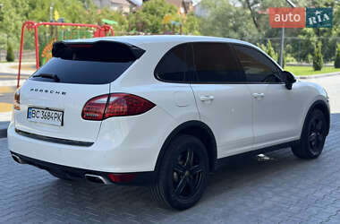 Внедорожник / Кроссовер Porsche Cayenne 2010 в 