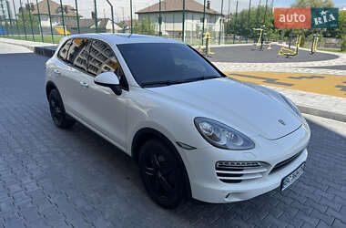 Внедорожник / Кроссовер Porsche Cayenne 2010 в 