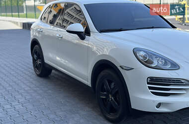 Внедорожник / Кроссовер Porsche Cayenne 2010 в 