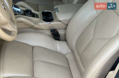 Внедорожник / Кроссовер Porsche Cayenne 2010 в 