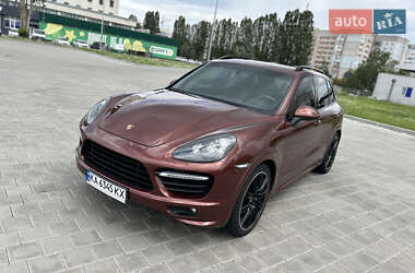 Внедорожник / Кроссовер Porsche Cayenne 2012 в 