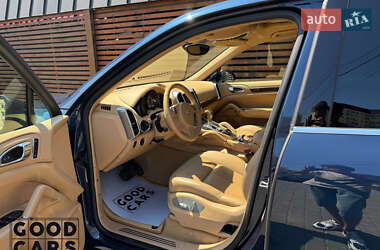 Внедорожник / Кроссовер Porsche Cayenne 2013 в 