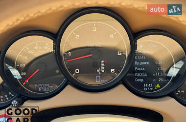 Внедорожник / Кроссовер Porsche Cayenne 2013 в 