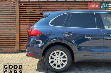 Внедорожник / Кроссовер Porsche Cayenne 2013 в 
