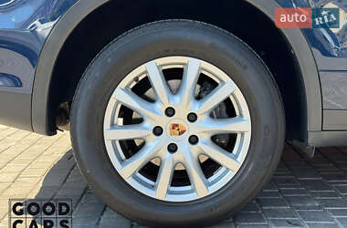Внедорожник / Кроссовер Porsche Cayenne 2013 в 