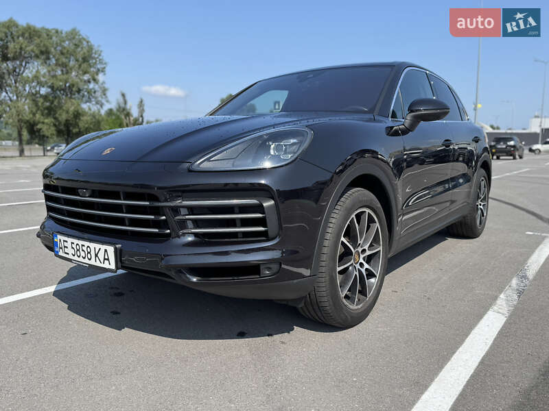 Внедорожник / Кроссовер Porsche Cayenne 2018 в Киеве