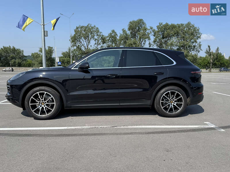 Внедорожник / Кроссовер Porsche Cayenne 2018 в Киеве