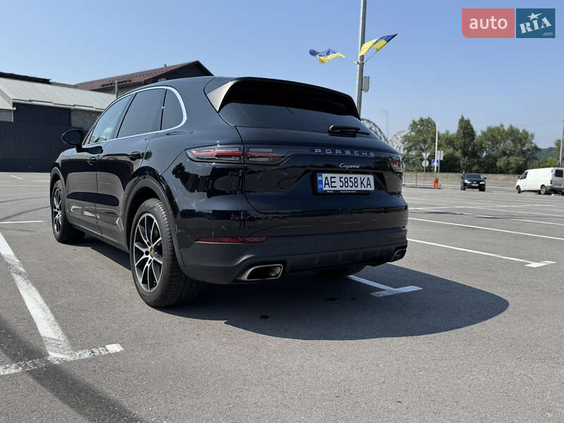 Внедорожник / Кроссовер Porsche Cayenne 2018 в Киеве
